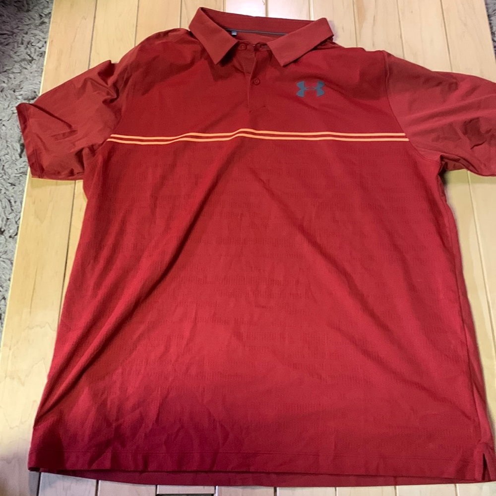 Men’s XXL Under Armour gold shirt. NWOT. GREAT SHIRT !!!!!